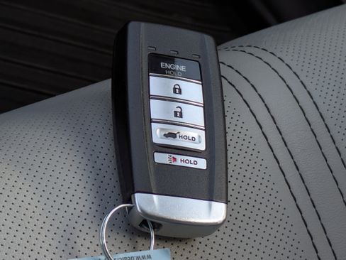 Used 2017 Acura MDX SH-AWD w/ Advance Package image 34