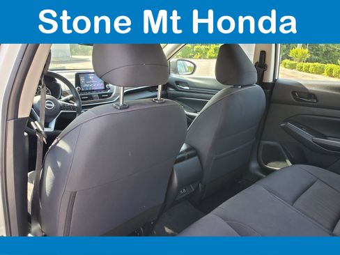 Used 2025 Nissan Altima 2.5 SV FWD image 10