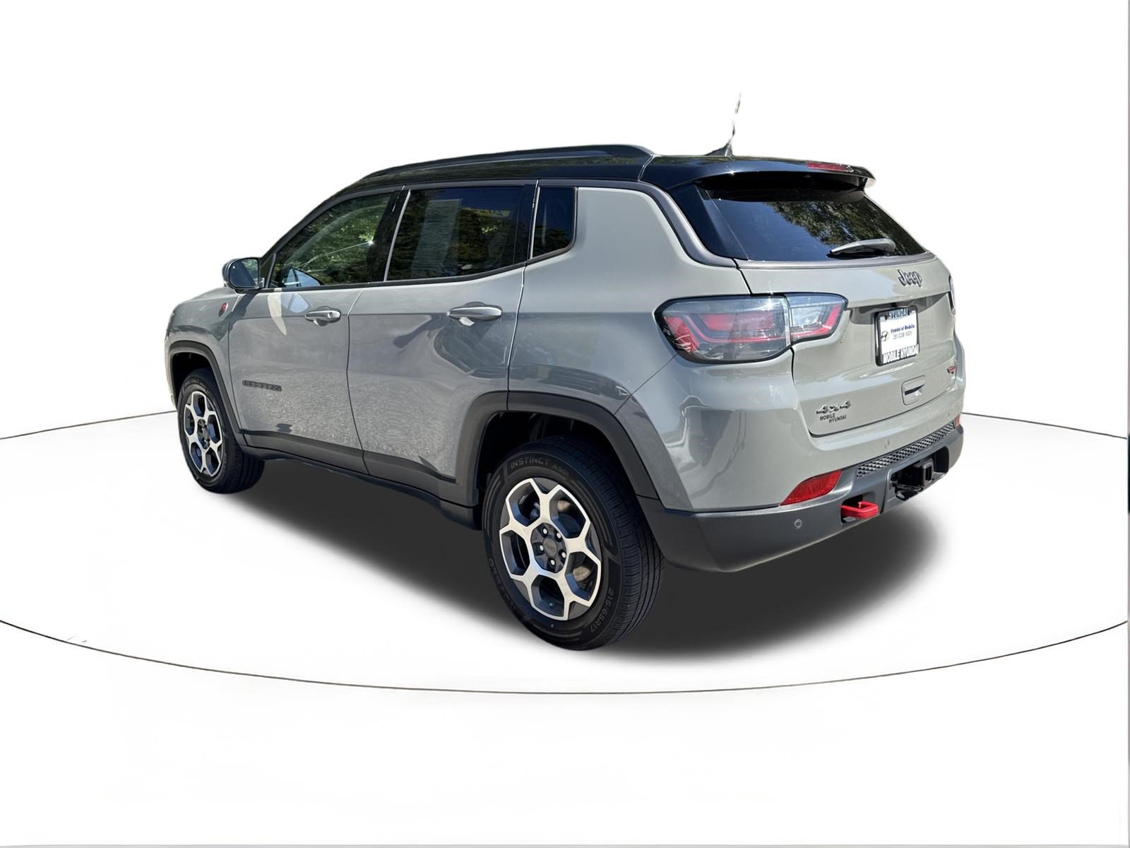Used 2022 Jeep Compass Trailhawk w/ Trailhawk Elite Group AWD/4WD image 5