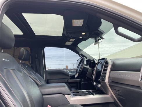 Used 2020 Ford F250 Platinum w/ FX4 Off-Road Package image 38