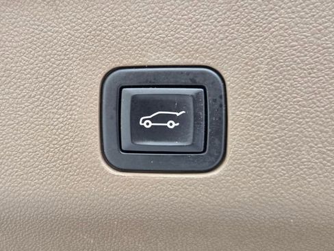 Used 2022 GMC Yukon Denali AWD/4WD image 33