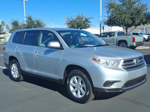 Used 2013 Toyota Highlander image 5