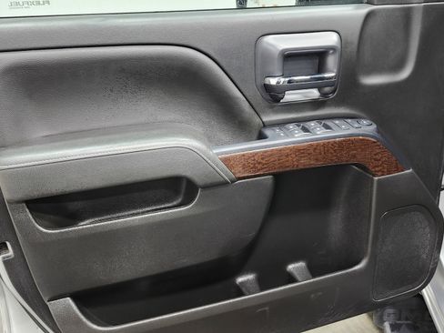 Used 2019 GMC Sierra 2500 SLE image 23