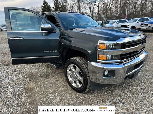 Used 2018 Chevrolet Silverado 2500 LTZ w/ LTZ Plus Package image 10