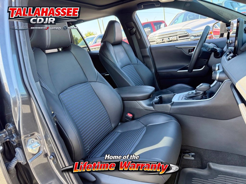Used 2023 Toyota RAV4 XSE AWD/4WD image 41