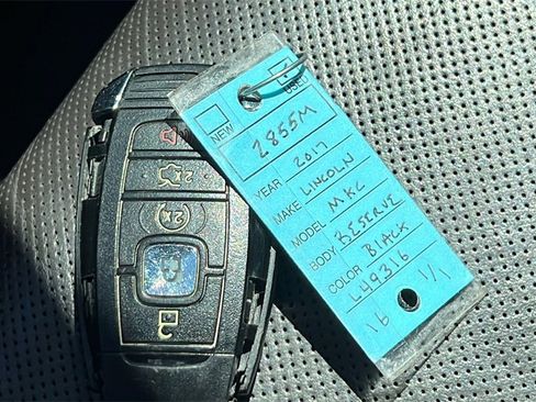 Used 2017 Lincoln MKC Reserve image 46