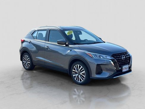 Certified 2023 Nissan Kicks SV FWD image 6