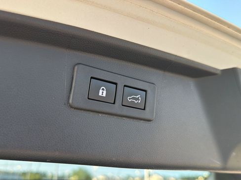 Used 2023 Subaru Outback Limited AWD/4WD image 36