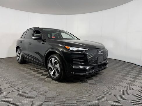 Used 2025 Audi Q6 e-tron Premium w/ Convenience Package AWD/4WD image 7