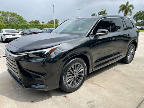 Used 2024 Lexus TX 350 FWD w/ Cold Weather Package image 3