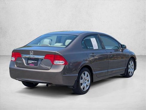 Used 2010 Honda Civic LX image 5