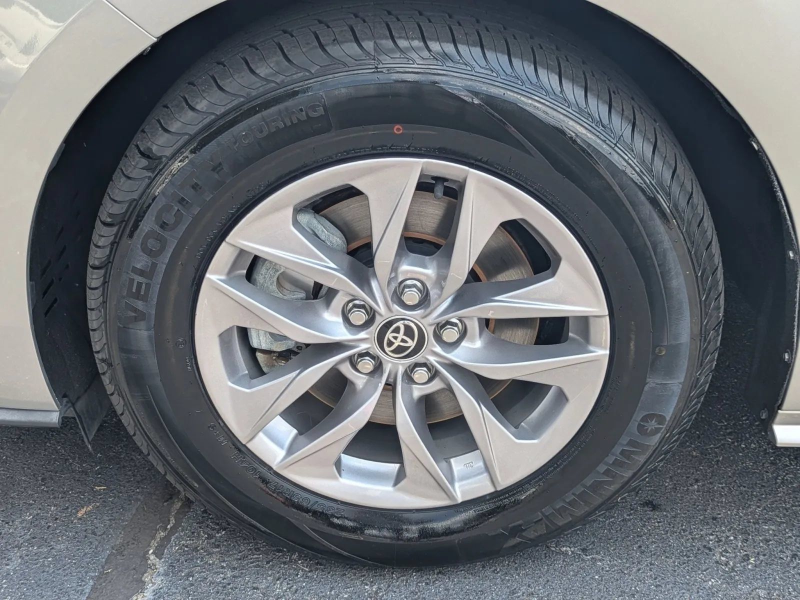 Used 2022 Toyota Sienna XLE FWD image 11