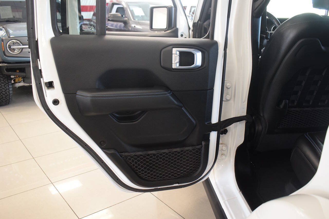 Used 2021 Jeep Wrangler Unlimited Rubicon 4xe w/ Steel Bumper Group AWD/4WD image 35