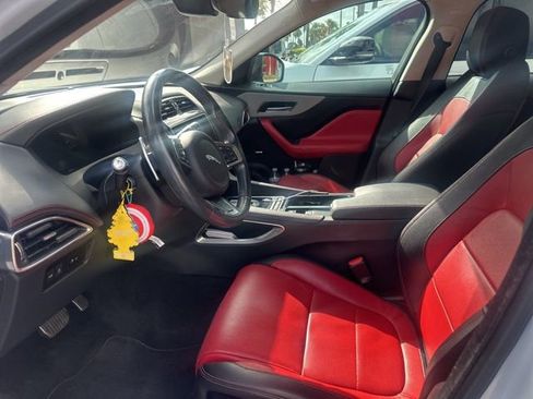 Used 2020 Jaguar F-PACE Checkered Flag image 4