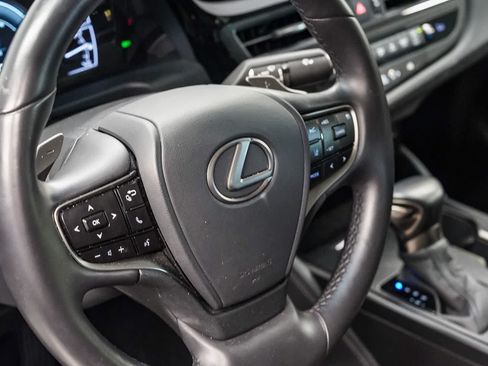 Used 2025 Lexus ES 300h w/ Premium Package FWD image 21
