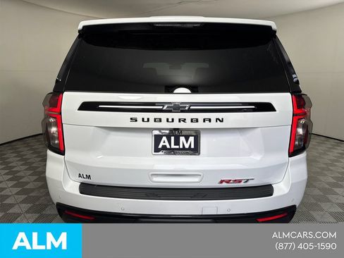 Used 2024 Chevrolet Suburban RST w/ Luxury Package AWD/4WD image 8