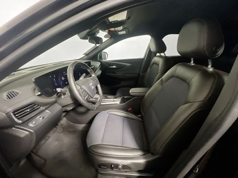 Used 2025 Buick Envista Preferred w/ Convenience I Package FWD image 14