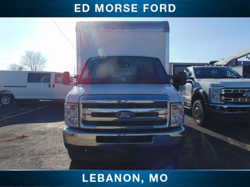 New 2026 Ford E-450 and Econoline 450 Super Duty w/ Driver's Safety Package image 2