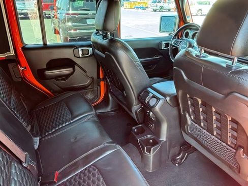 Used 2019 Jeep Wrangler Unlimited Rubicon AWD/4WD image 29