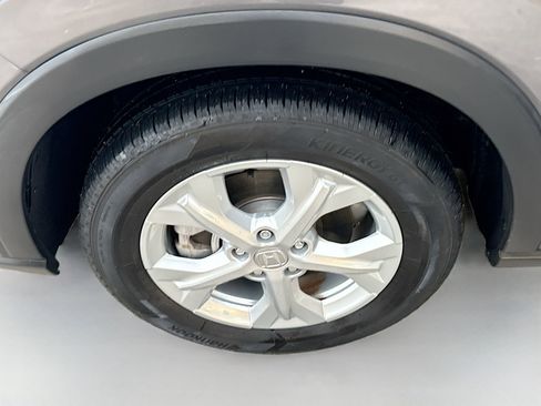 Certified 2023 Honda HR-V LX image 35