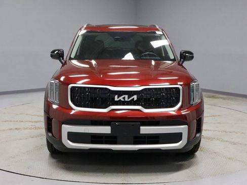 Used 2023 Kia Telluride EX w/ EX Captain's Chair Package FWD image 8