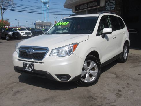 Used 2015 Subaru Forester 2.5i Premium w/ All-Weather Package AWD/4WD image 29