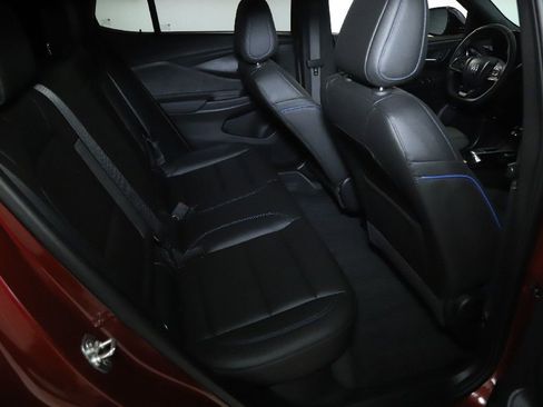 Used 2024 Buick Envista Sport Touring w/ Convenience I Package FWD image 33