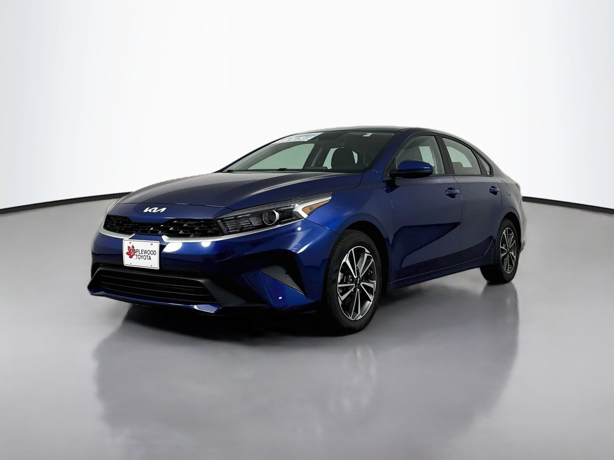 Used 2023 Kia Forte LXS FWD image 3