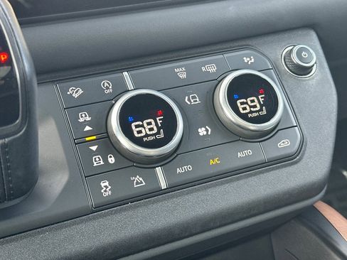 Used 2024 Land Rover Defender 110 X image 23