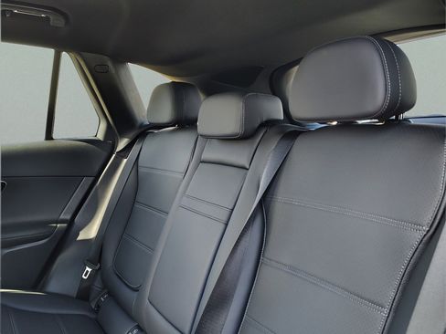 Certified 2026 Mercedes-Benz GLC 300 image 11