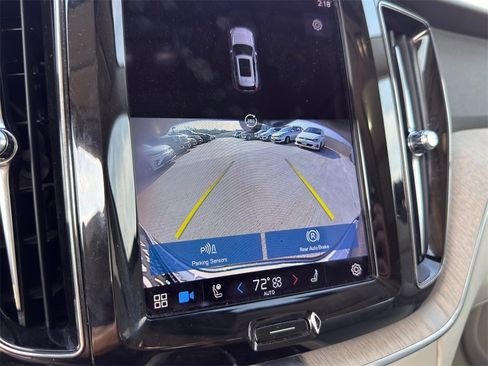 Used 2023 Volvo XC60 B5 Plus w/ Protection Package Premier image 22