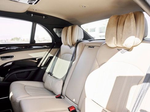 Used 2019 Bentley Mulsanne image 48