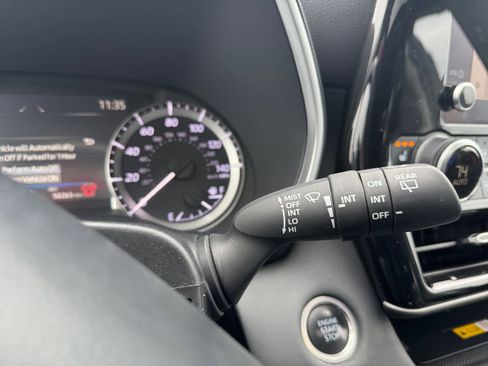 Used 2024 Toyota Highlander XLE image 21