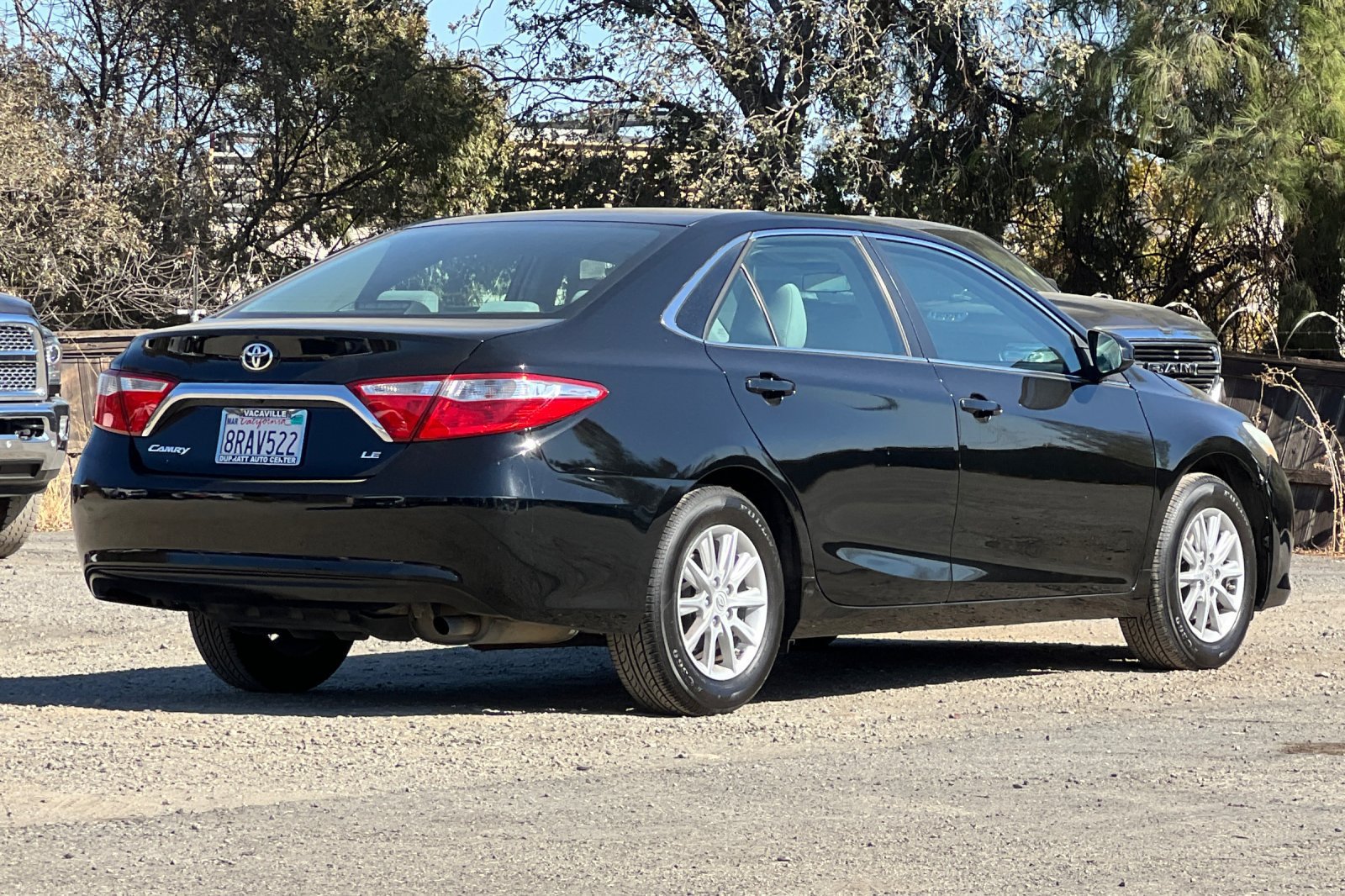 Used 2016 Toyota Camry LE FWD image 4