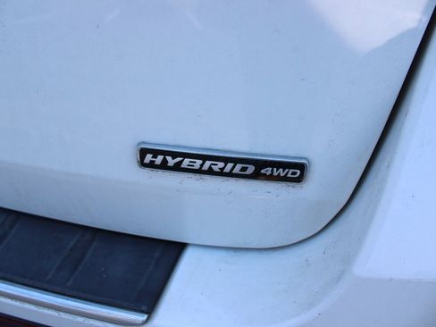 Used 2023 Ford Explorer Limited w/ Hybrid Equipment Group 310A AWD/4WD image 5