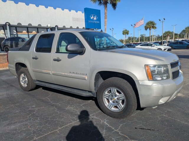 Used 2008 Chevrolet Avalanche LS RWD image 1