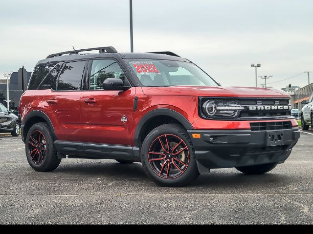 Used 2022 Ford Bronco Sport Outer Banks w/ Tech Package AWD/4WD image 1