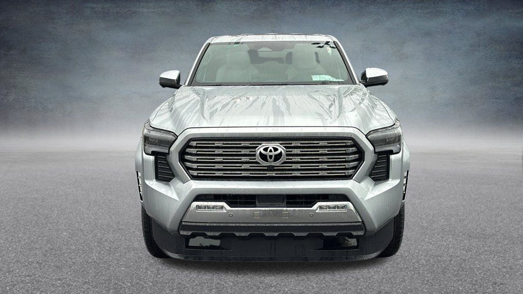 Used 2025 Toyota Tacoma Limited AWD/4WD image 7