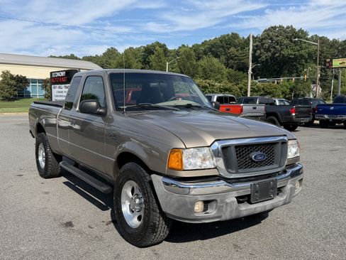 Used 2004 Ford Ranger 4x4 SuperCab image 3