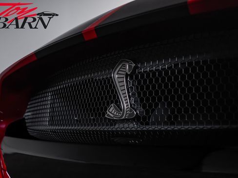 Used 2021 Ford Mustang Shelby GT500 w/ Technology Package RWD image 9