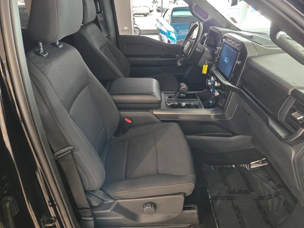 Used 2024 Ford F150 XLT w/ XLT Black Appearance Package AWD/4WD image 6