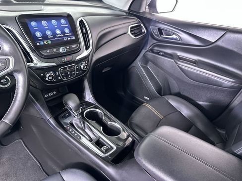 Used 2022 Chevrolet Equinox Premier AWD/4WD image 36