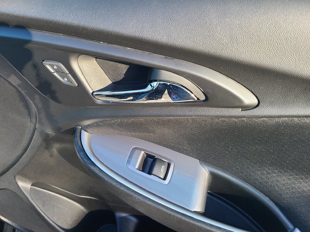 Used 2025 Chevrolet Malibu LT FWD image 10