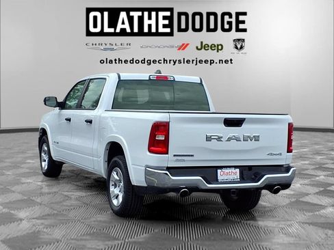 Certified 2025 RAM 1500 Big Horn AWD/4WD image 3