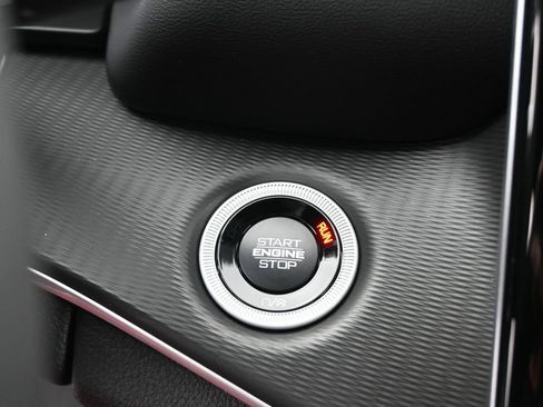 New 2025 Jeep Grand Cherokee Laredo X w/ Luxury Tech Group I image 6