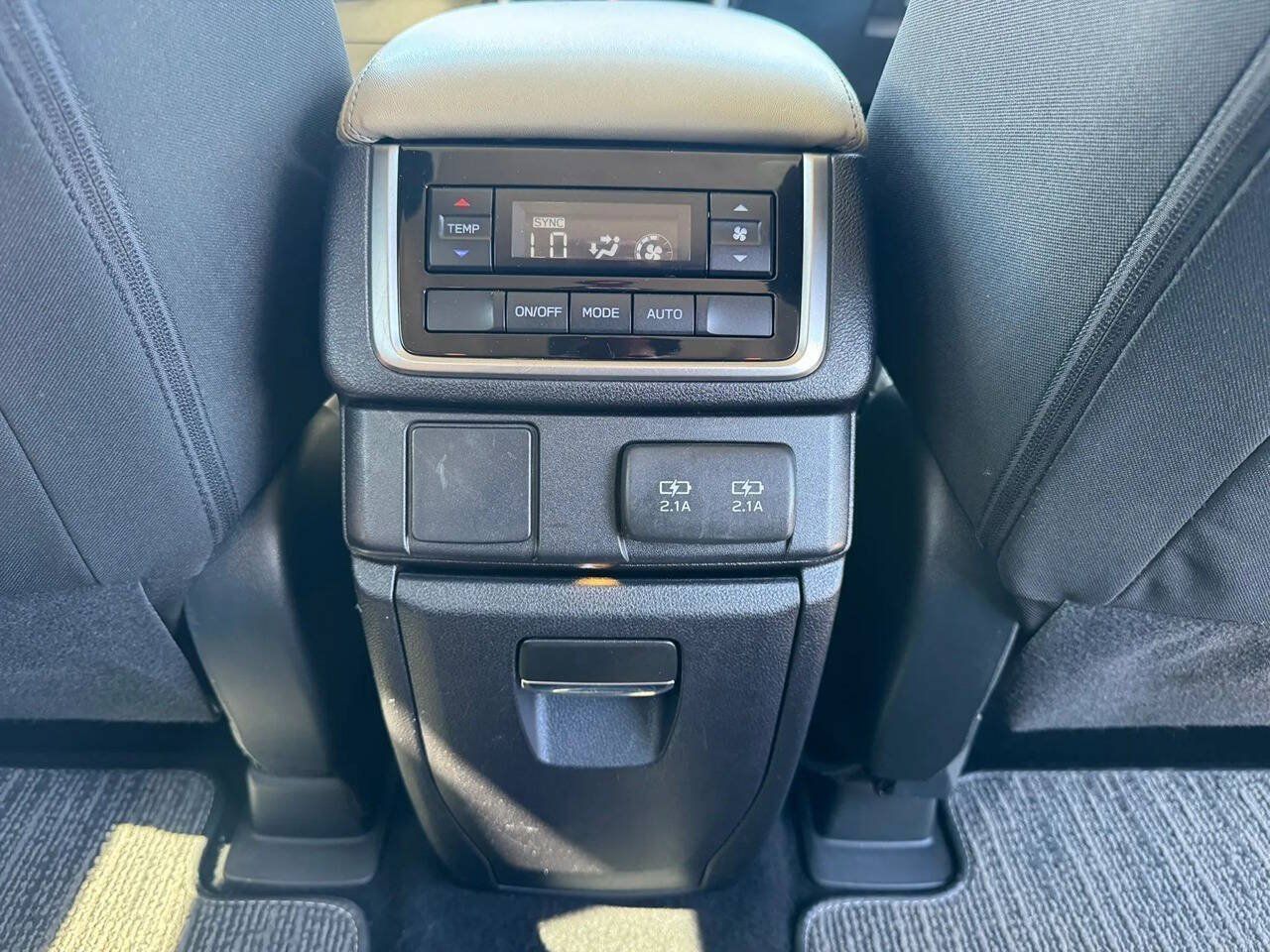 Used 2019 Subaru Ascent Premium AWD/4WD image 13