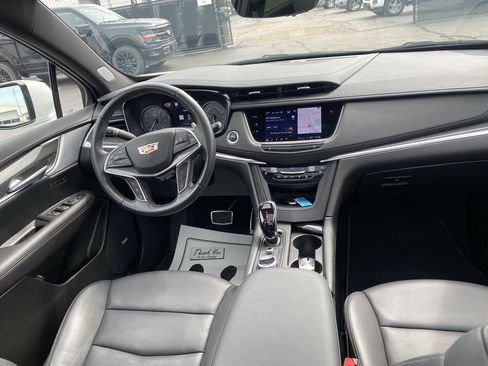 Used 2024 Cadillac XT5 Sportv w/ Technology Package AWD/4WD image 22