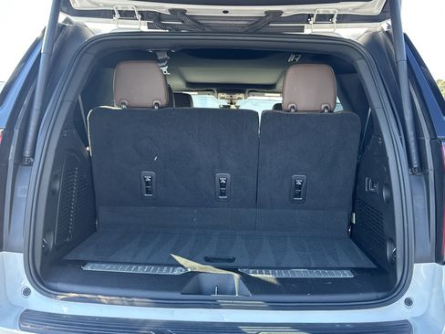 Used 2021 Chevrolet Tahoe High Country image 14