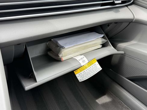 Certified 2023 Hyundai Elantra SEL w/ Convenience Package FWD image 40