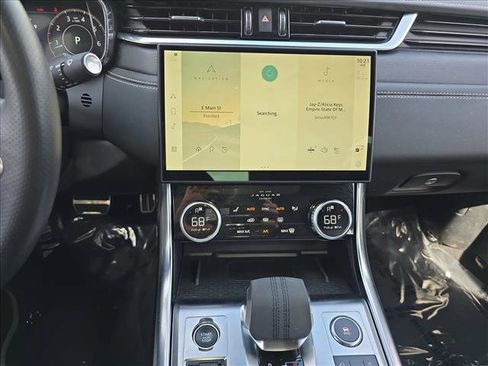 Certified 2023 Jaguar XF R-Dynamic SE AWD/4WD image 21